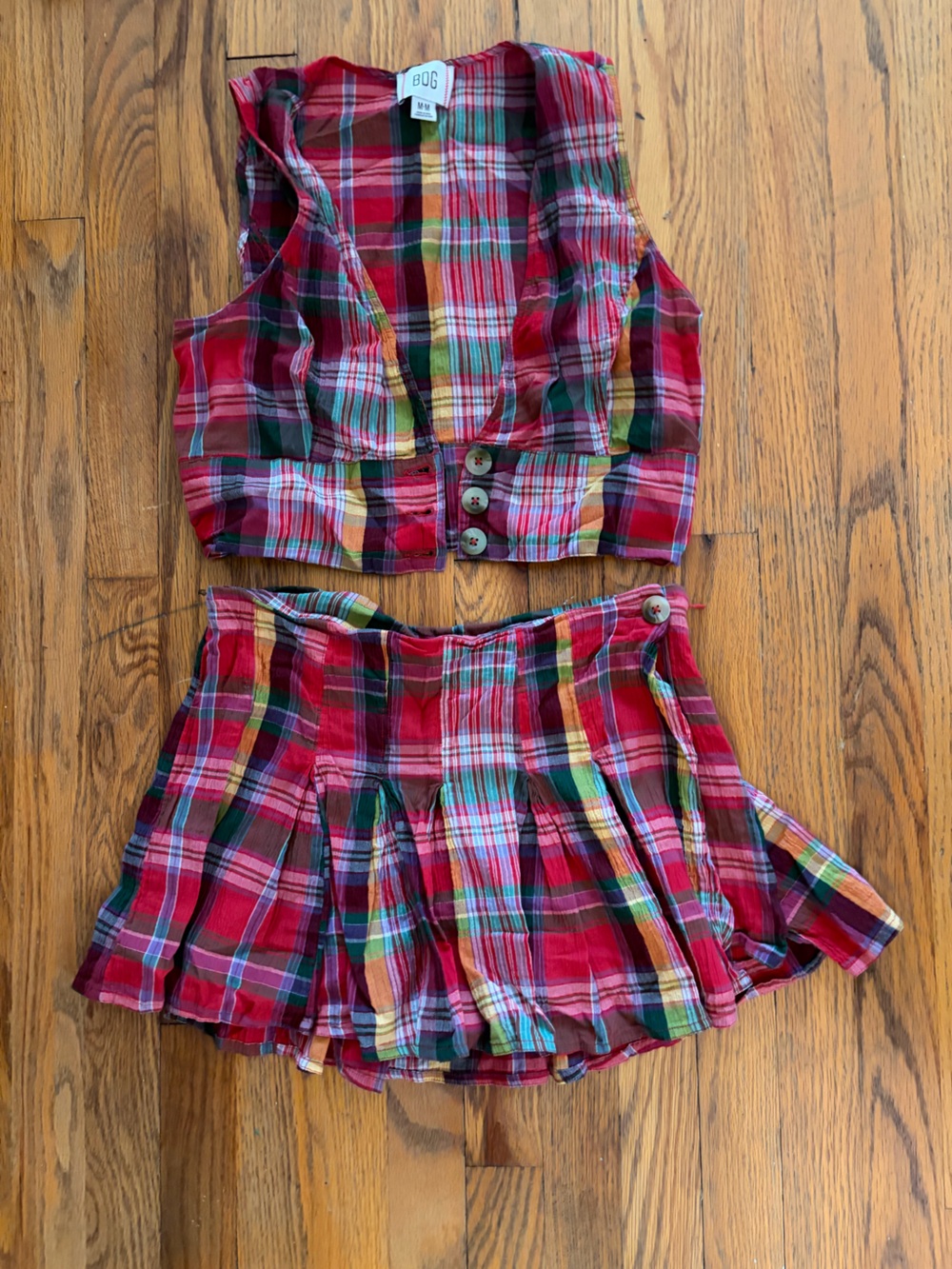 Red Plaid Cotton Vest & Skirt - Women's Casual Button Detail